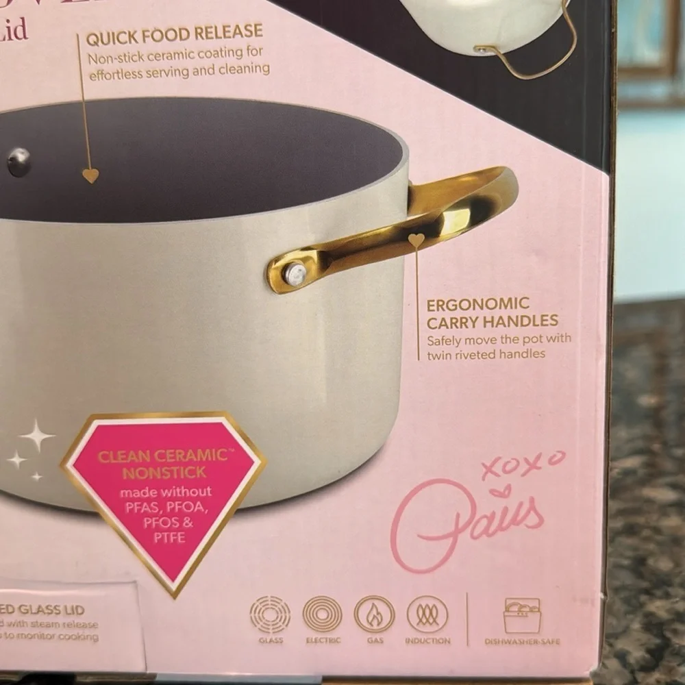 Paris Hilton White Dutch Oven with Glass Lid